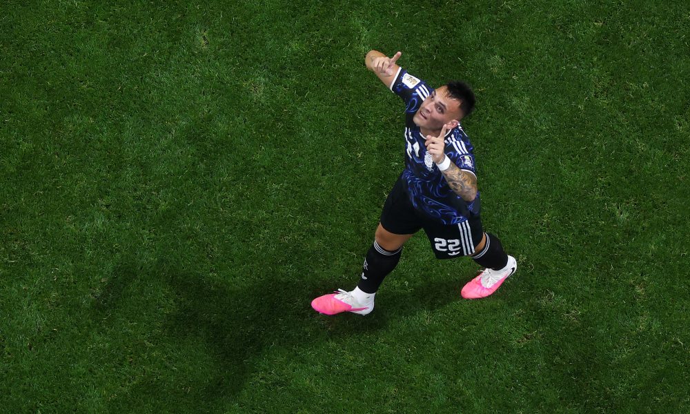 Barcelona have not tabled an official bid for Argentina forward Romero - Barca Universal thumbnail