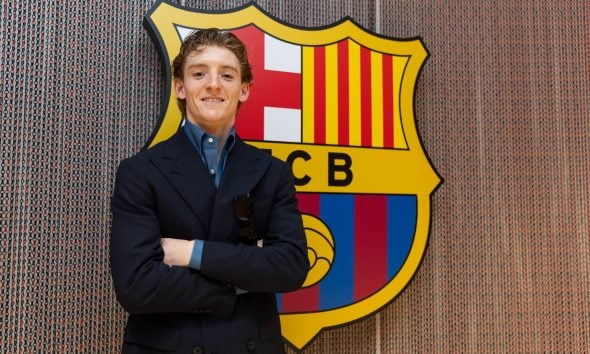 Anthony Gordon, Barcelona player