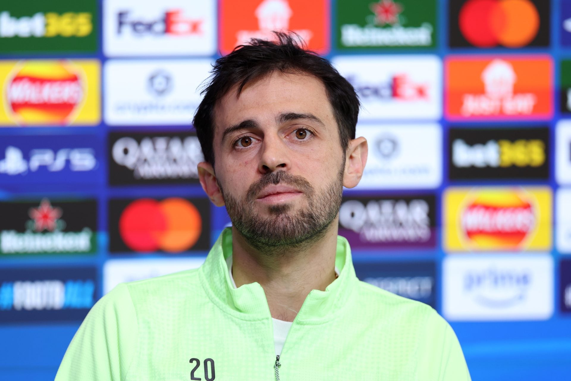 بيرناردو سيلفا يحدد موعد قراره المستقبلي وسط اهتمام برشلونة