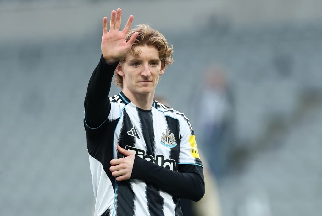Anthony Gordon do Newcastle United