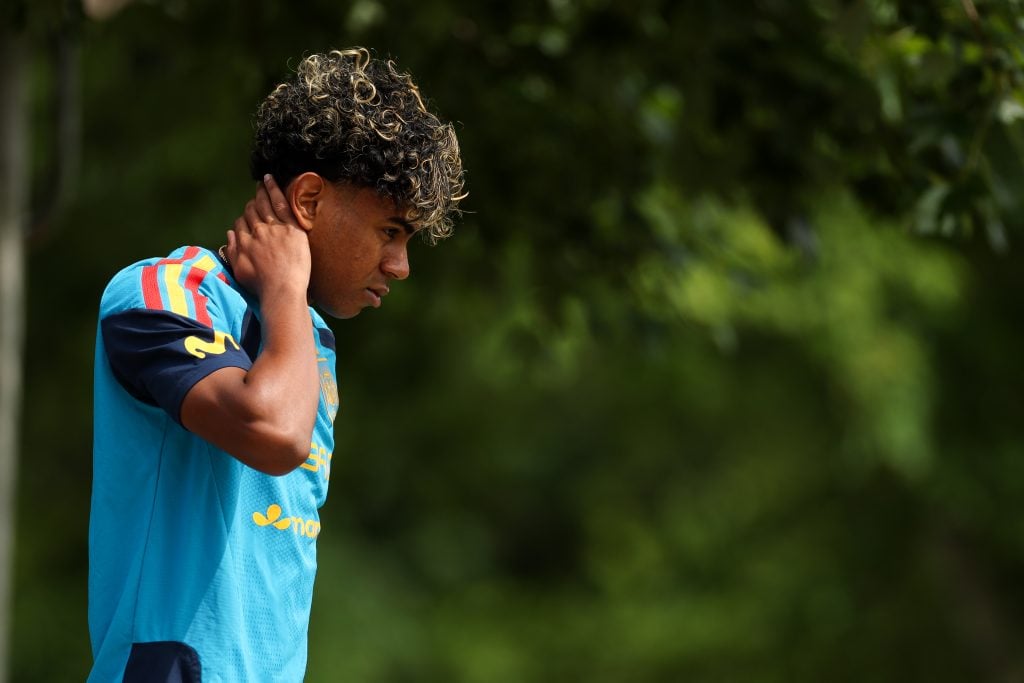 Lamine Yamal, jogador do Barcelona e da Espanha