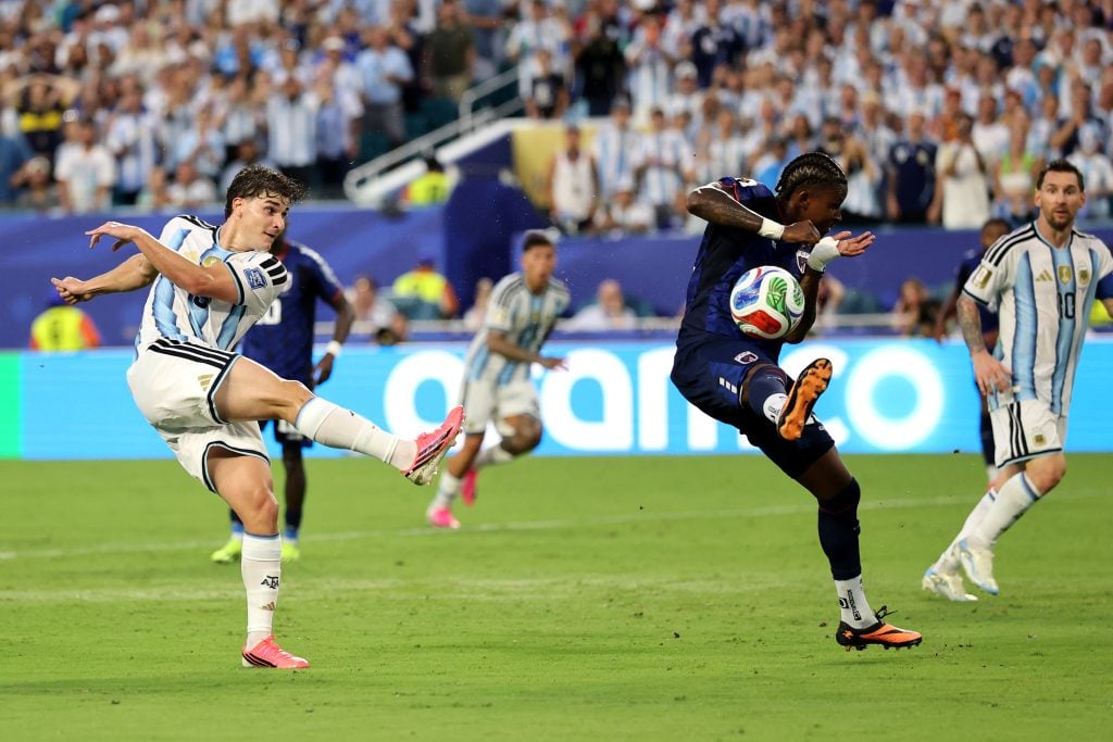 Julian ALvarez, Argentina star and Barcelona target