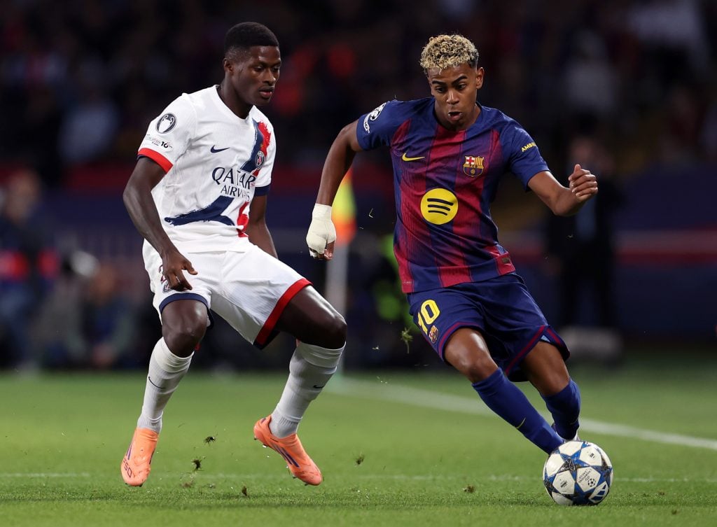 Lamin Yamal, do Barcelona, e Nuno Mendes, do Paris Saint-Germain