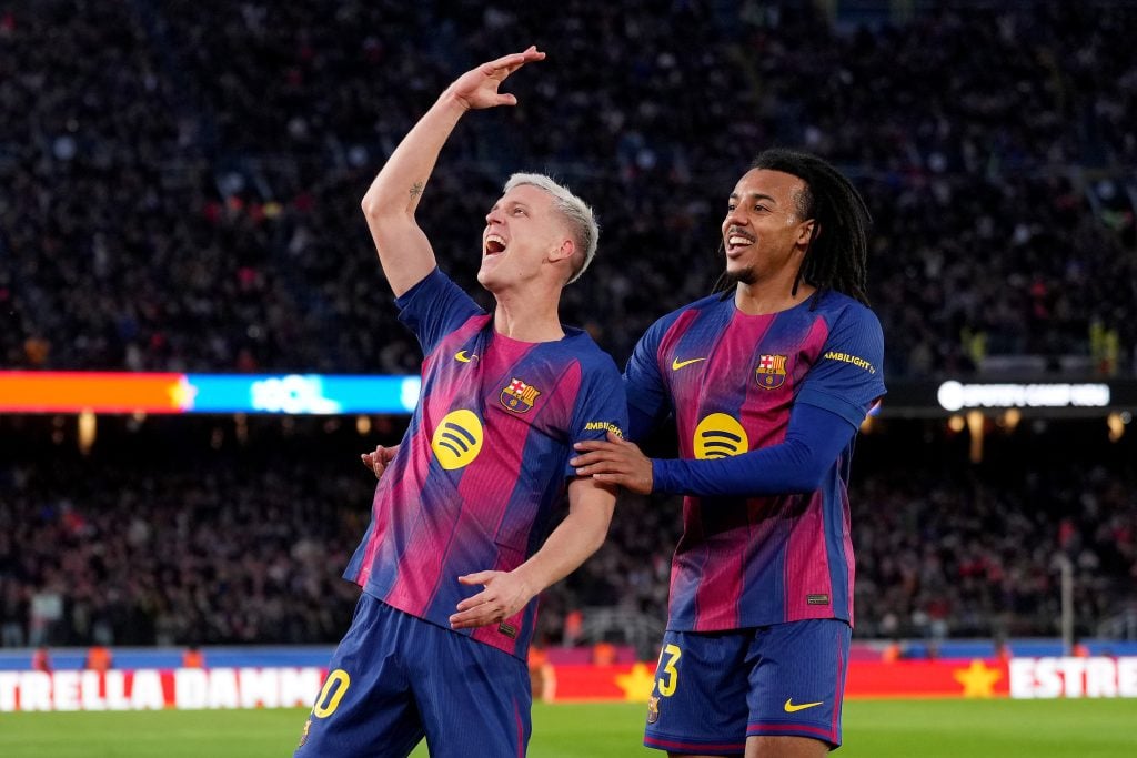 Dani Olmo e Jules Kounde do FC Barcelona