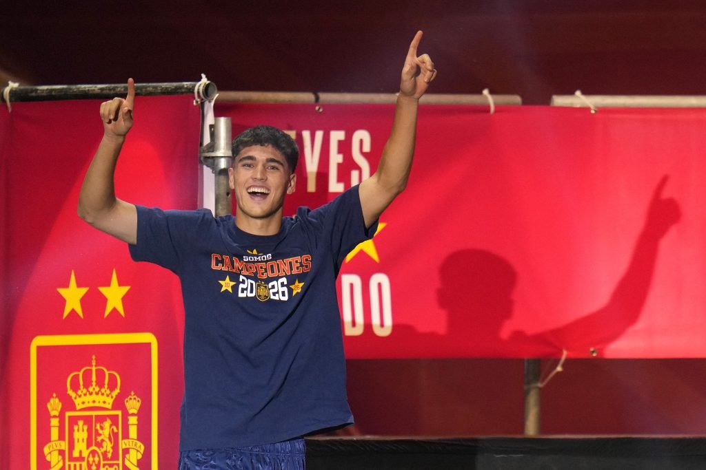 Pau Cubarsi, Barcelona and Spain player
