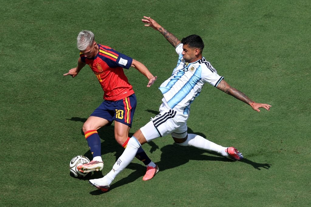 Cristian Romero, zagueiro argentino e do Spurs