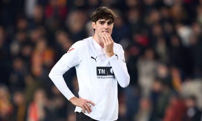 Javi Guerra, Valencia player