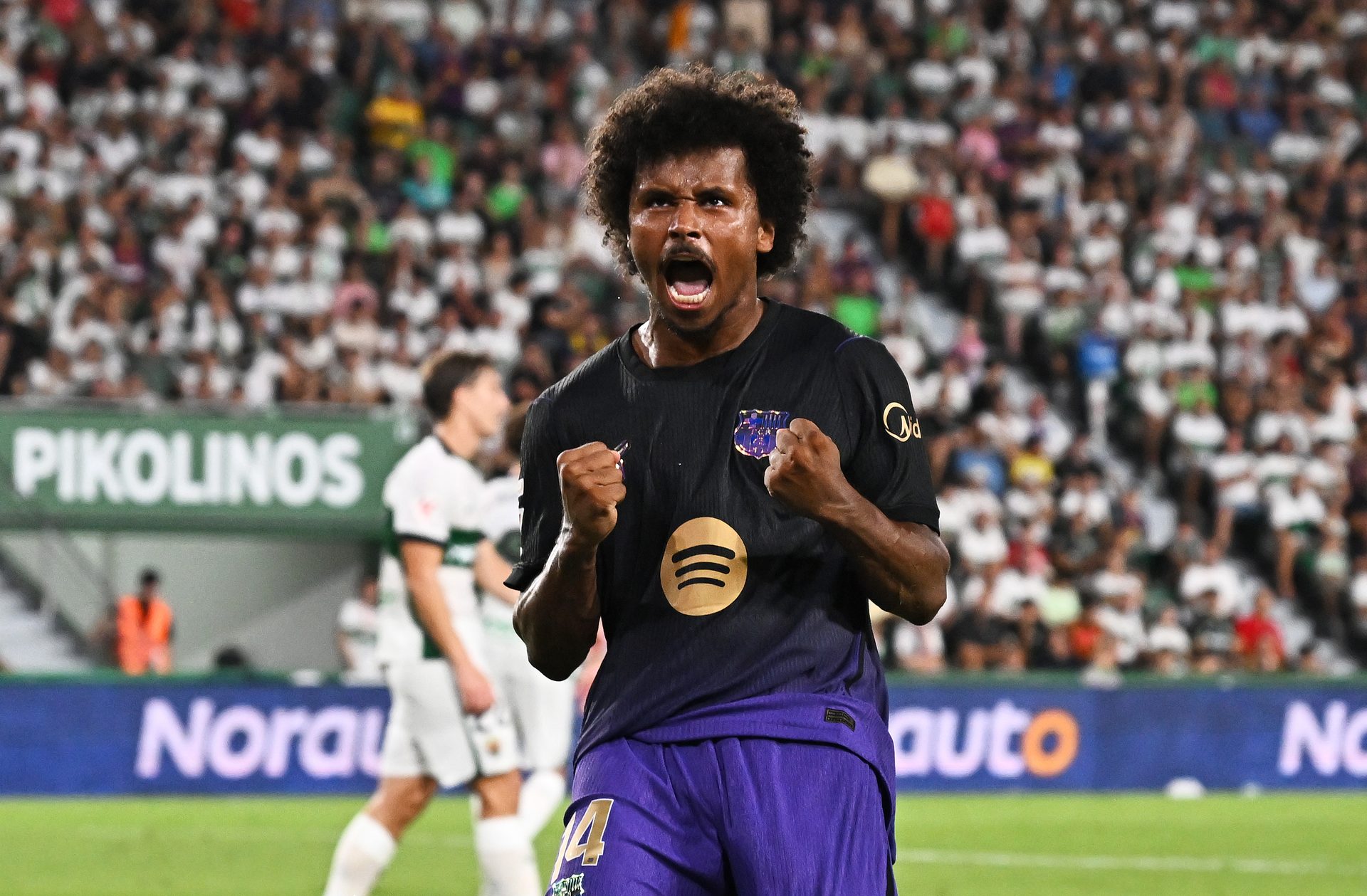 Karim Adeyemi, Barcelona player