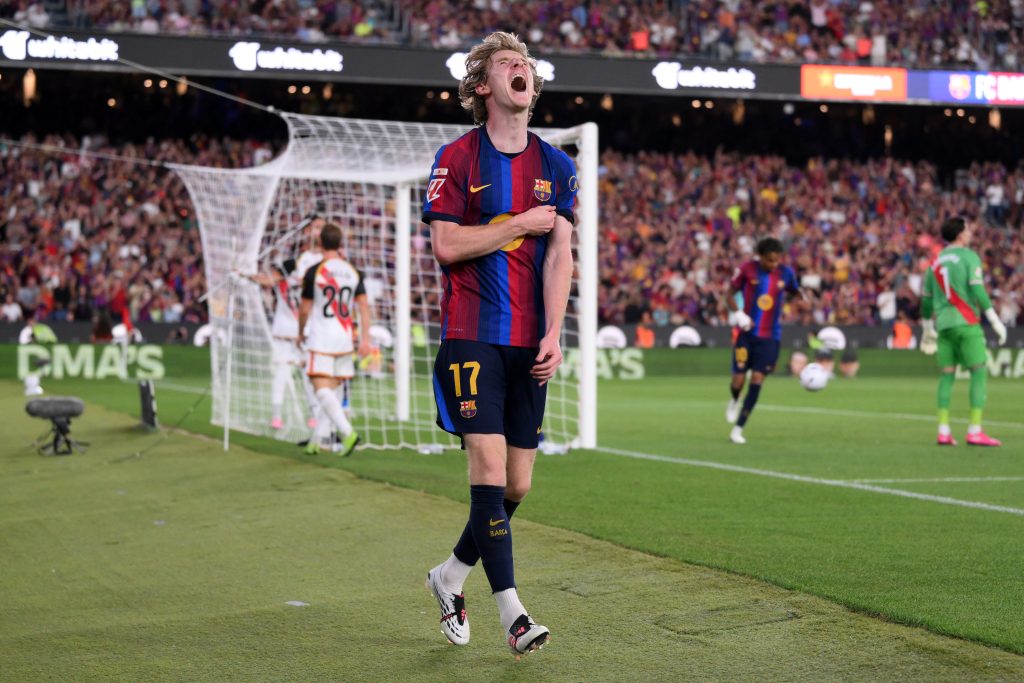 Anthony Gordon, Barcelona player
