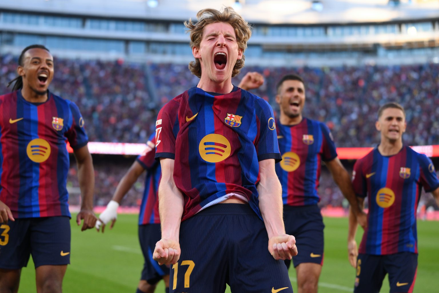 Gordon reacts after first Barcelona goal in 3-0 win vs Getafe: 'Always ...