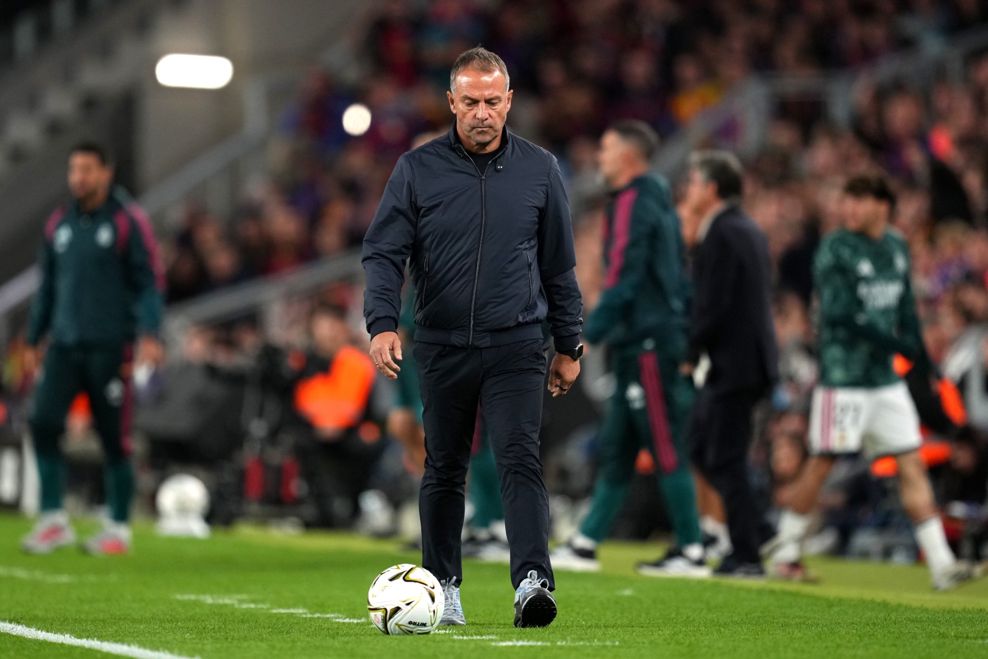 Barcelona and the Red Queen theory: El Clasico defeat exposes the dangers of standing still