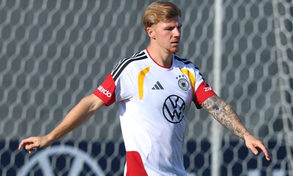 Finn Jeltsch, Stuttgart defender