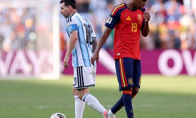Barcelona legend Lionel Messi and current star Lamine Yamal